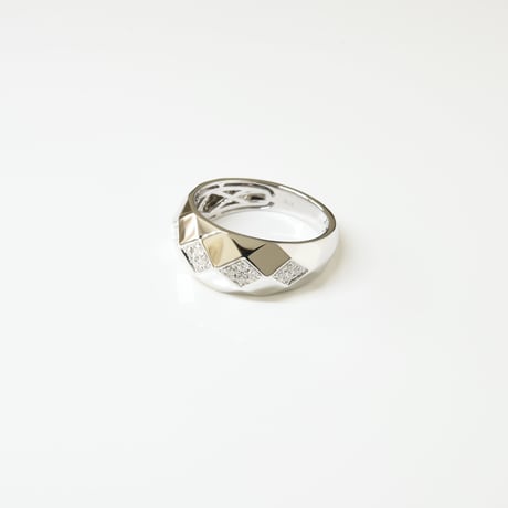 K18 Geometrical Diamond Ring