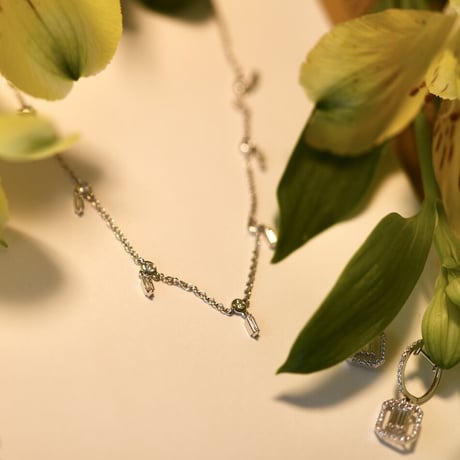 K18 BG Diamond Drop Necklace