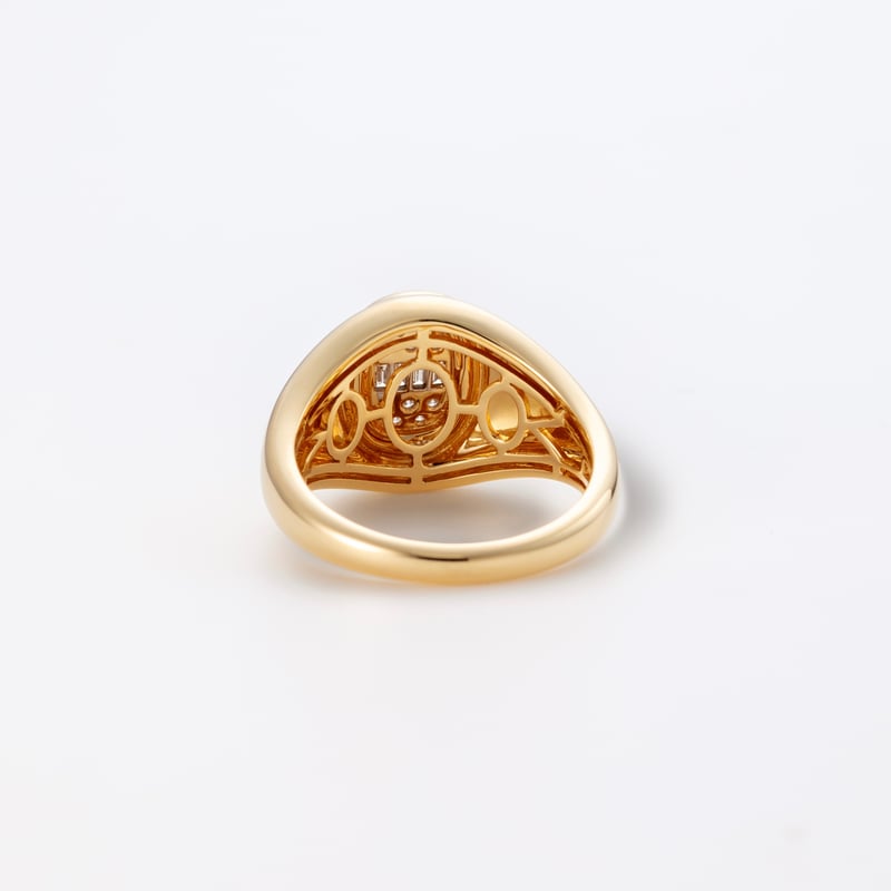 K18 Diamond Signet Ring | HANA JEWELS