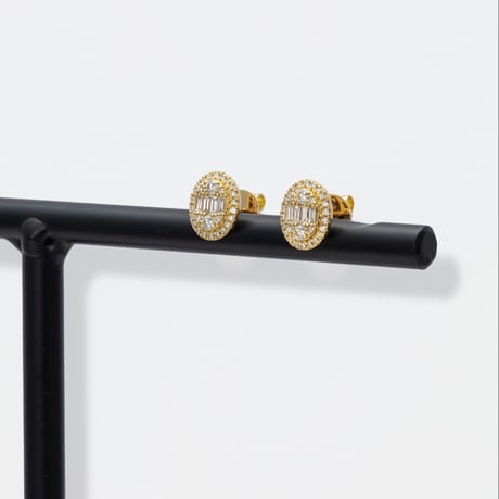 K18 Oval Glow Diamond Earrings（ピアス）