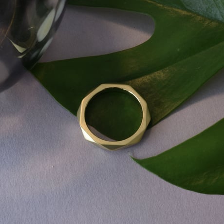K18 Octagon Cut Ring