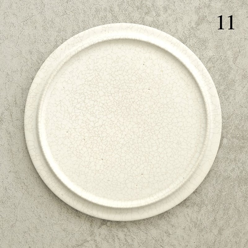 船串篤司 プレート 白 24cm 2枚セット 船串篤司 プレート白 貫入2枚 船串篤司 plate 24 貫入のうつわ –