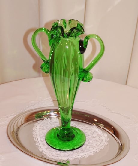 Chic Clea Green Vase