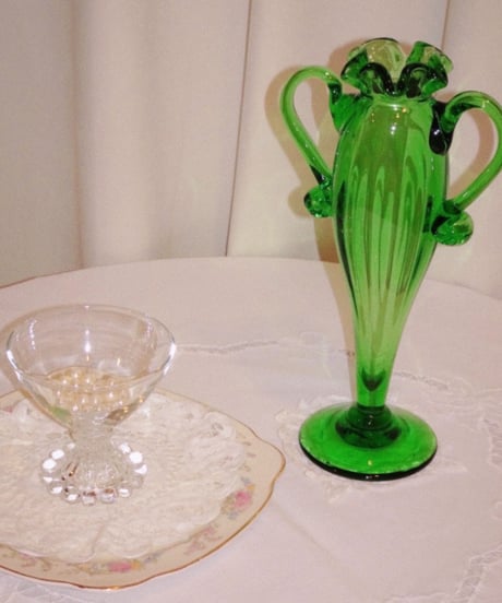 Chic Clea Green Vase