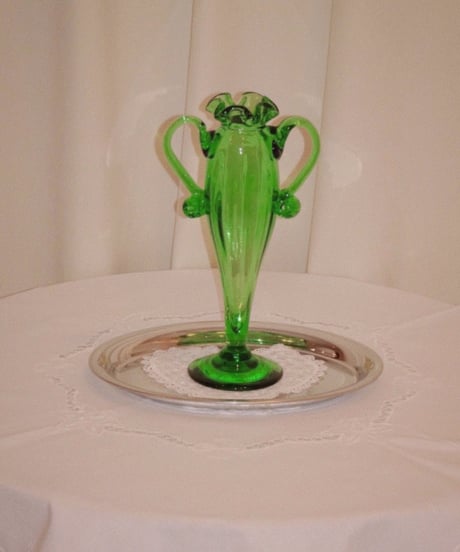 Chic Clea Green Vase