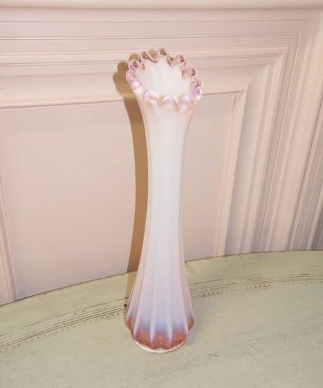 Fenton - Milky Pink Vase [ Lily-of-the-Valley ]