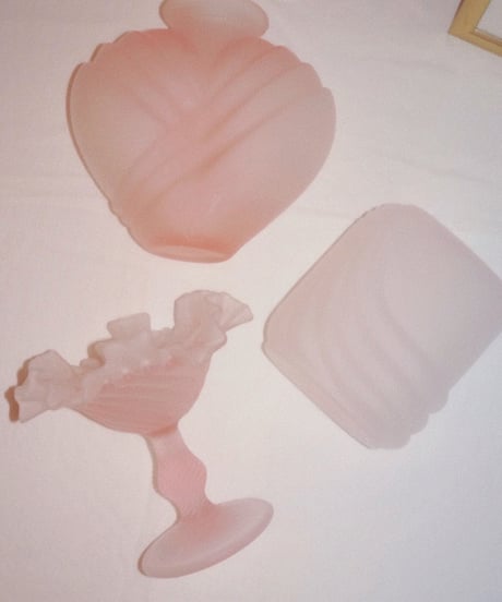 Drape Frosted Glass Vase