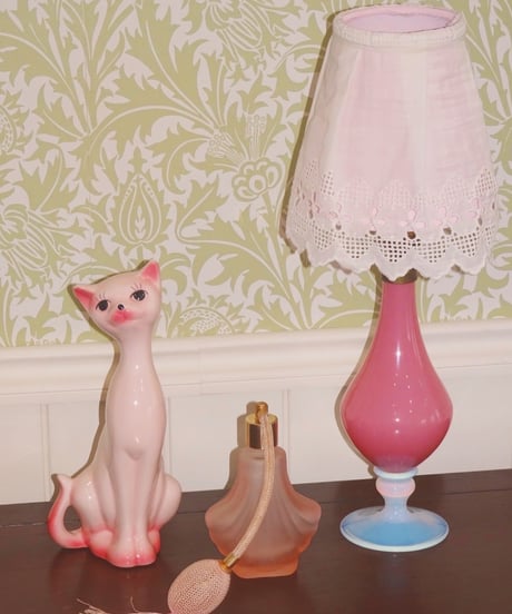 Shell Fringe Satin Perfume Bottle