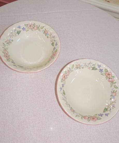 MYOTT MEAKIN - Pastel Flower Plate ( Last 1点 )