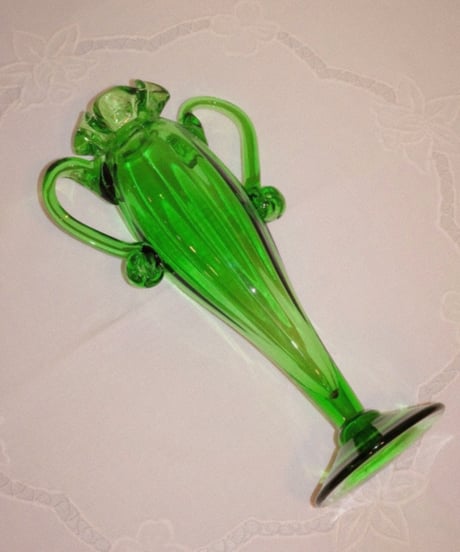 Chic Clea Green Vase