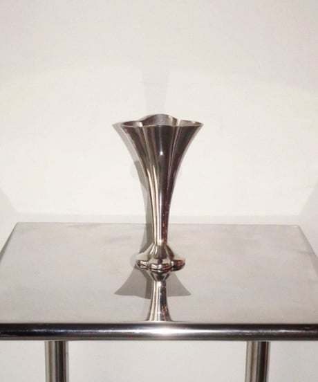 Silver Flower Vase Style