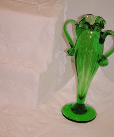 Chic Clea Green Vase