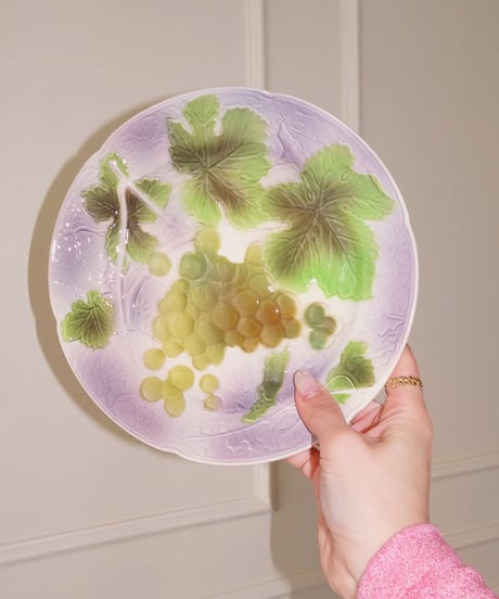 St Clement - Grape & Trees Barbotine Plate