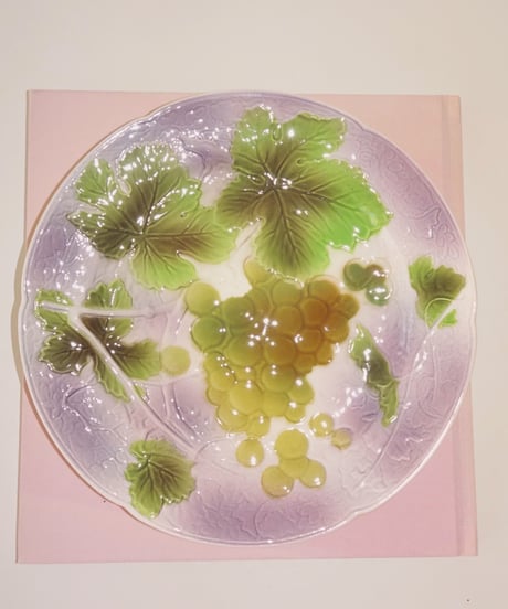 St Clement - Grape & Trees Barbotine Plate