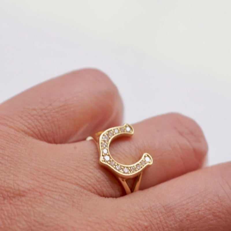 マル1131k10WGダイヤ馬蹄リング、