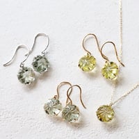 スクィーズシトラスフックピアス