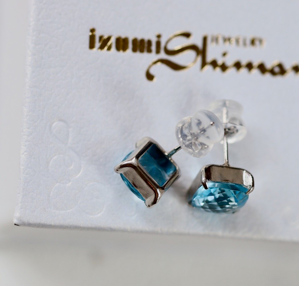 チェスカット ブルートパーズのピアス（スクウェア 大） | izumi