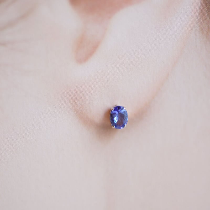 オーバルタンザナイトピアス | izumi ジュエリーシマノ