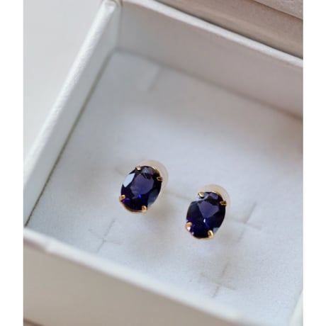 アイオライトオーバルピアス