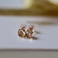 ルチルクォーツのシンプルピアス