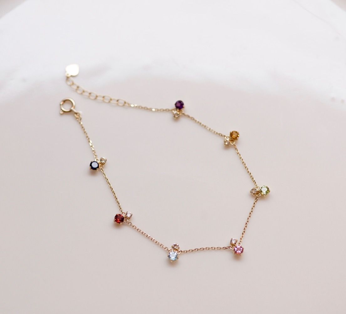 アミュレット（お守り）7色の石のブレスレット | izumi ジュエリーシマノ