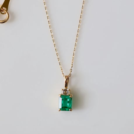エメラルドネックレス | STORES