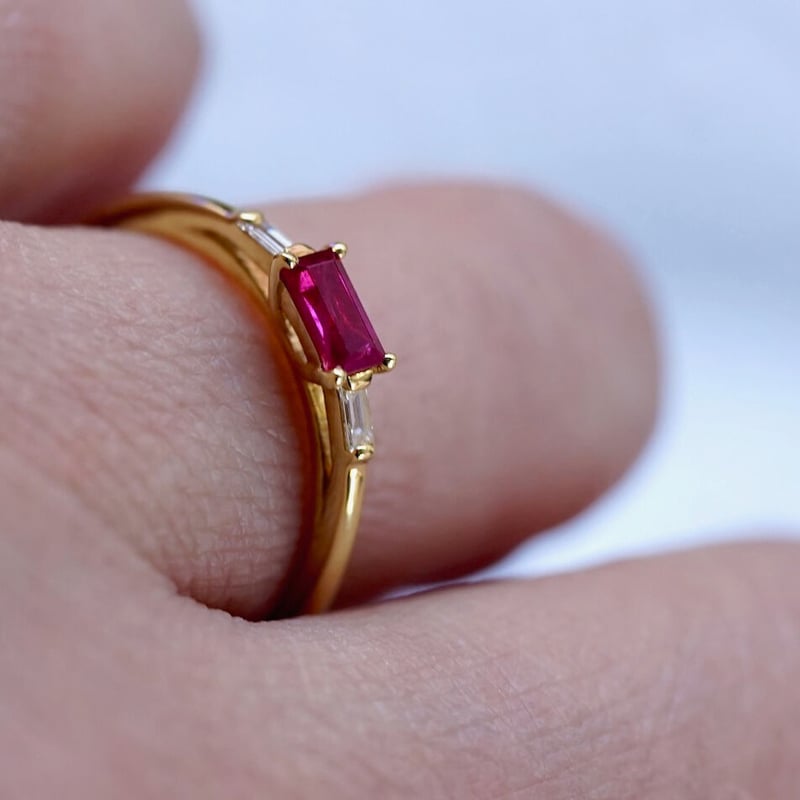 非加熱ルビー0.5ct バゲットカット 12号 非加熱ルビー0.5ct バゲットカット 12号 - メルカリ