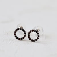 サークルダイヤモンドピアス （ブラック）