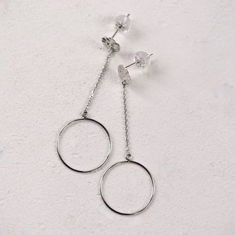 仁尾彫金『一つ星ダイヤ、プラチナ馬蹄ピアス』ハンドメイド245b