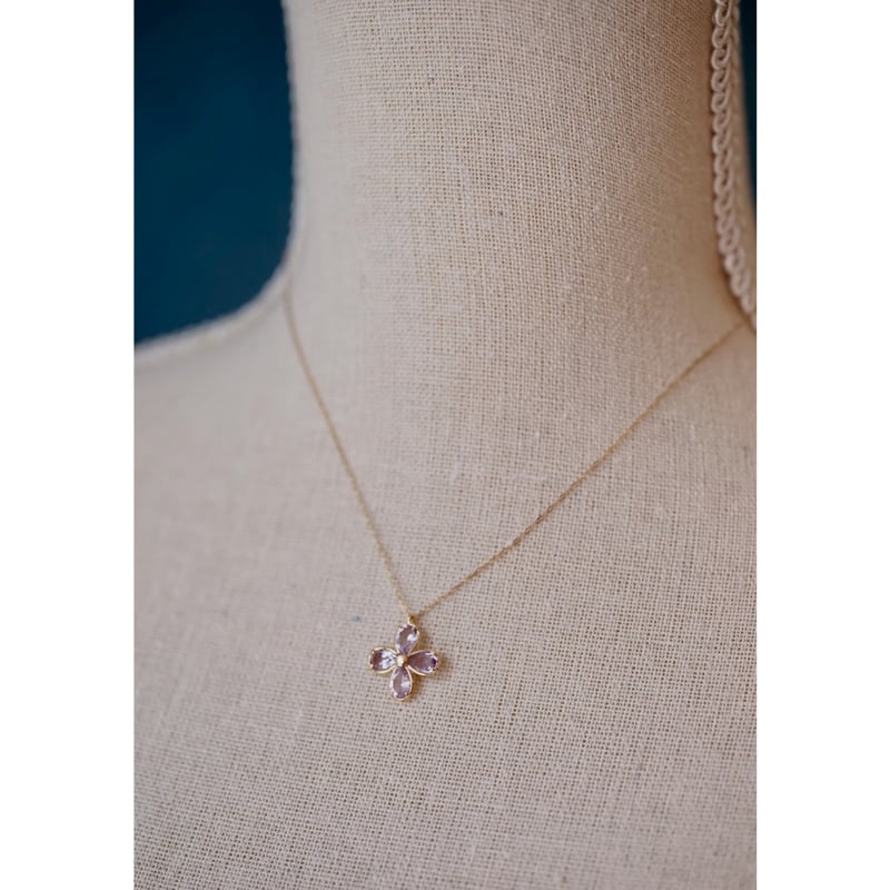 4枚の花びらのジュエリー | izumi ジュエリーシマノ