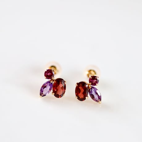 ガーネットピアス | STORES
