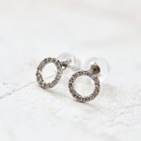 サークルダイヤモンドピアス