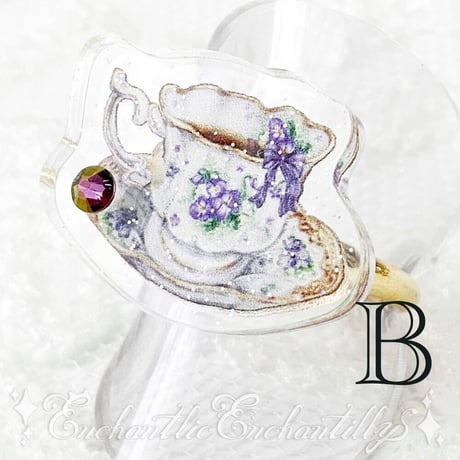 Dolled Up Ring　すみれの茶器