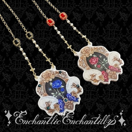 青薔薇　赤薔薇姫のネックレス