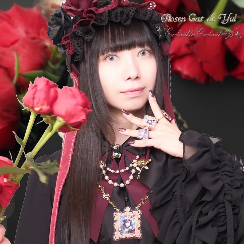RUKURUKU/夢の国のうさぎ　お城　薔薇　蓄光　オルゴナイトネックレス RUKURUKU/夢の国のうさぎ お城 薔薇 蓄光 オルゴナイト