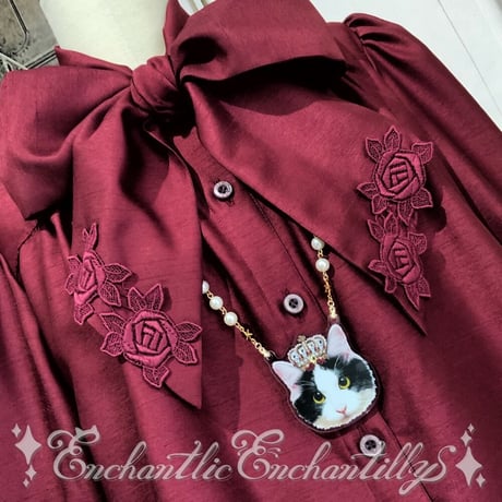 ニコエルの王冠ネックレス