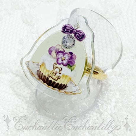 Dolled Up Ring すみれのカップケーキ