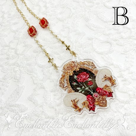 青薔薇　赤薔薇姫のネックレス