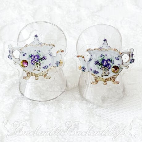 Dolled Up Ring　すみれの茶器
