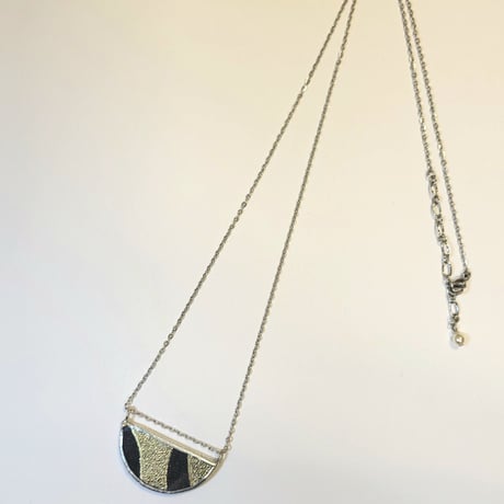 古輝　ネックレス　black×gold