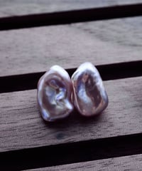 Petal  pearl  studs