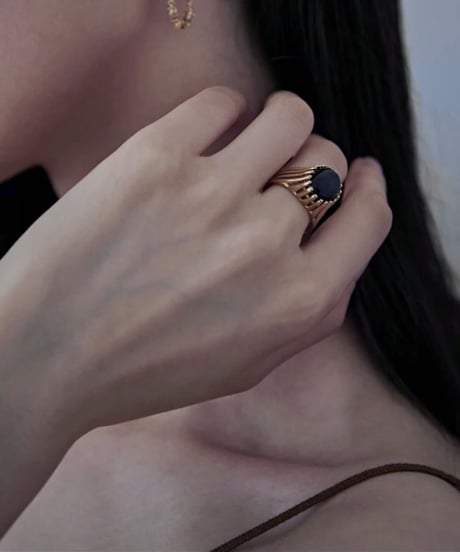 Onyx _ ring　( titanium )