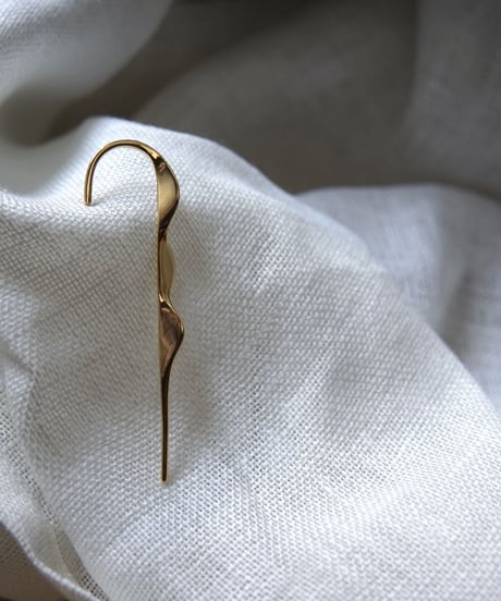 Spiral ear cuff _ gold - C003