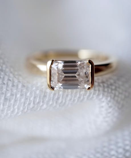 ［ 1 ct  ］ Moissanite ring  （ emerald cut ）