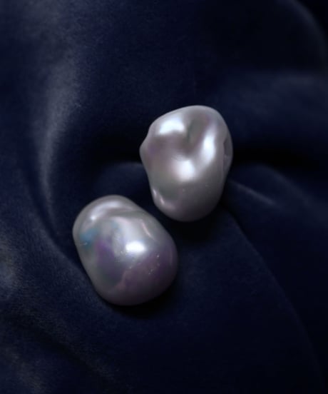 Baroque studs - white 〔 EQ423 〕
