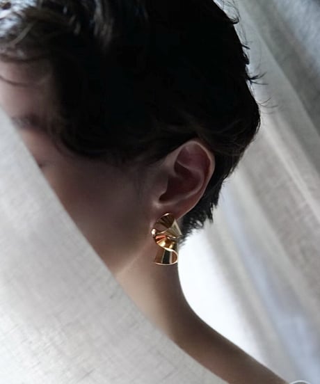 Helix earring _ gold - E003