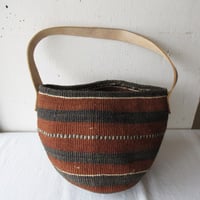 en plus/オンプリュ　バオバブバスケットS/革ワンハンドル-D（バオバブバッグ）