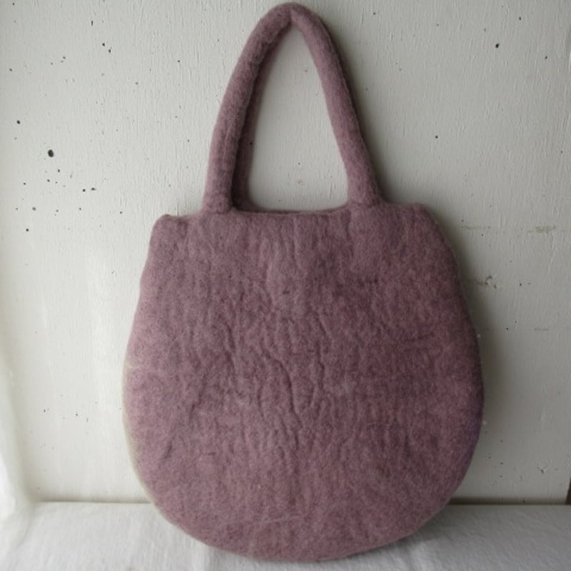 羊毛フェルトバッグ：ランドスケープ フェルト卵型バッグ | AKI  