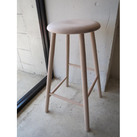 NORDIC STOOL by Traevarefabrikken / Natural Lar