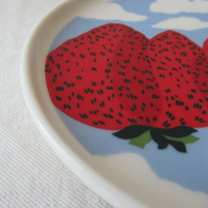marimekko PLATE13.5 / MANSIKKA VUORET マリメッコ マン